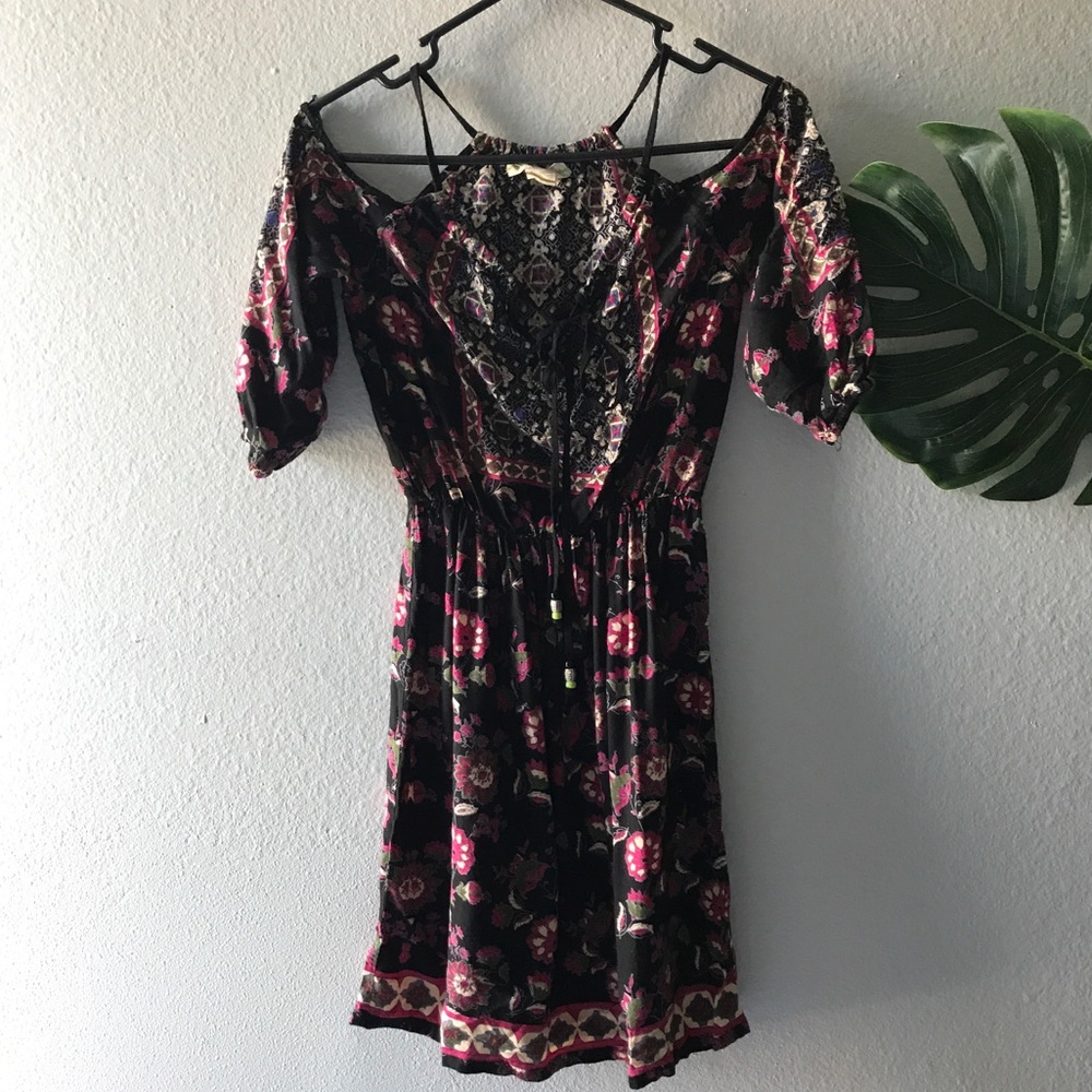 Urban outfitters women’s peasant dress